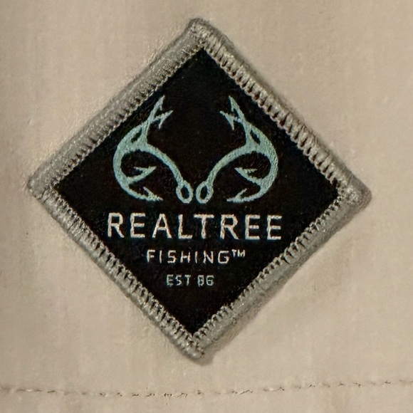 Women's Sleeveless Real Tree fishing top size small. - Picture 4 of 7